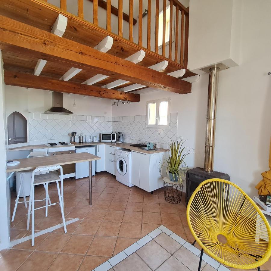 Le Gite De La Badassiere Forcalquier Exterior foto