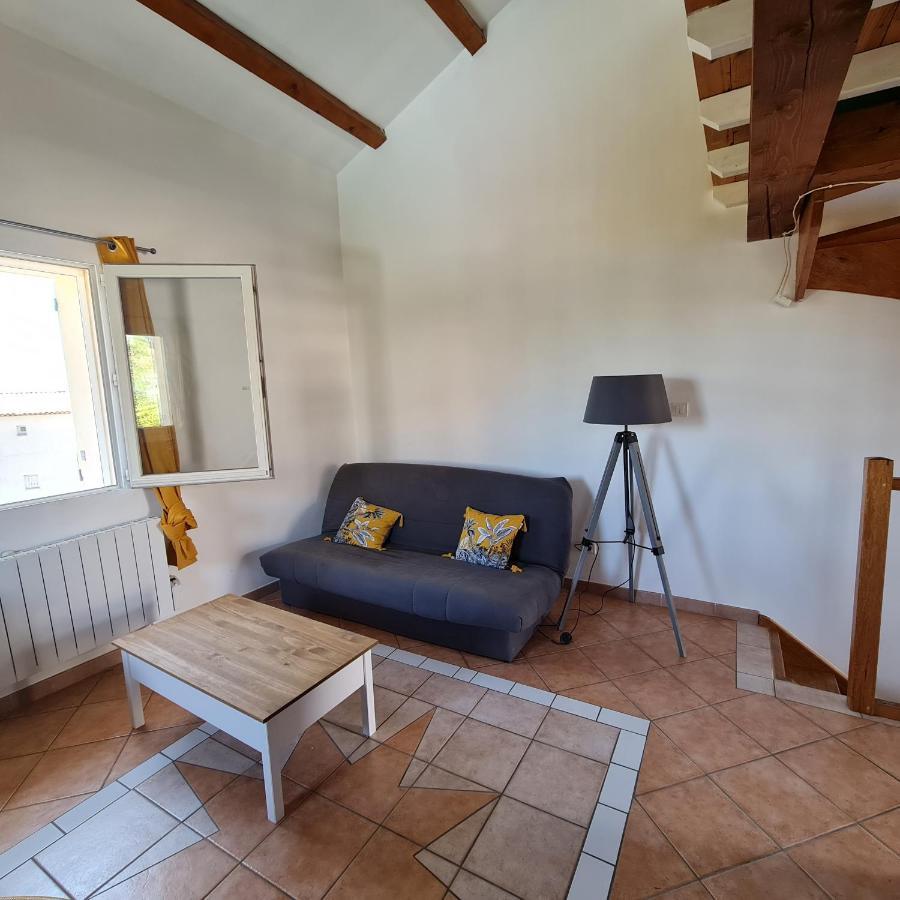 Le Gite De La Badassiere Forcalquier Exterior foto